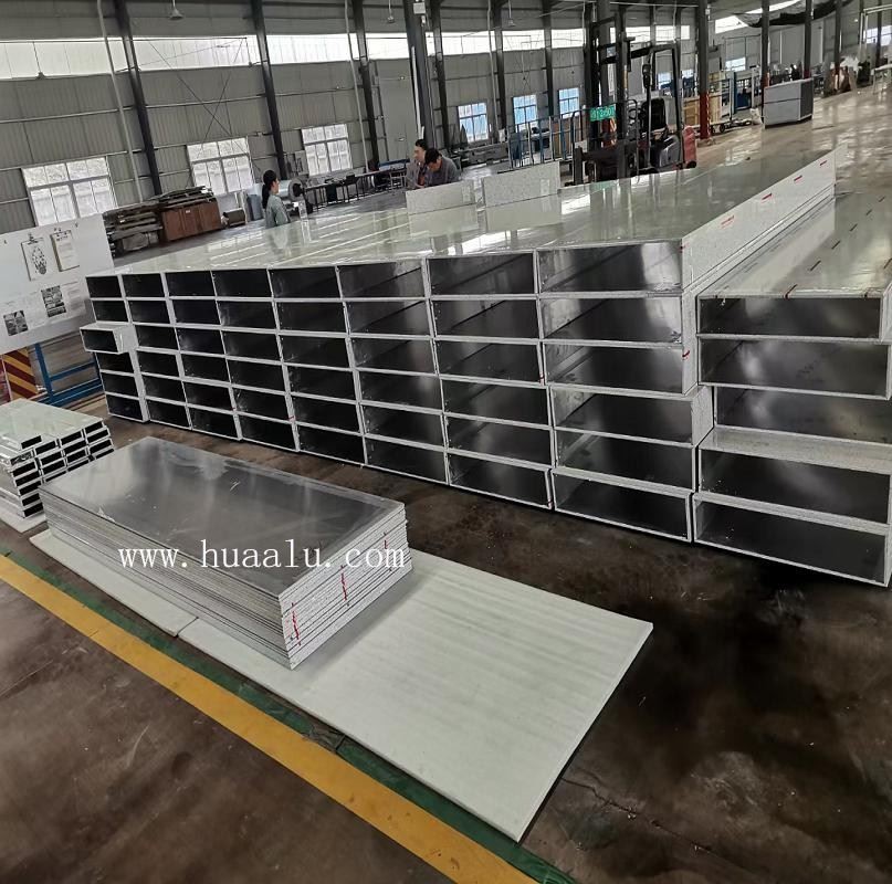 Honeycomb-composite-plate-factory